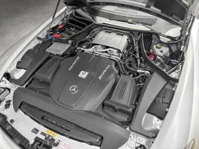 Mercedes AMG GT S AMG RIDE CONTROL° AMG 19° BURMESTER° (2016) - Photo 14