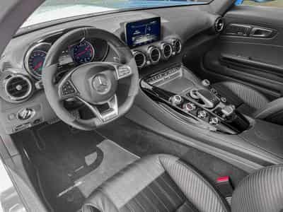 Mercedes AMG GT S AMG RIDE CONTROL° AMG 19° BURMESTER° (2016) - Photo 2