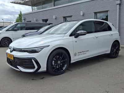 VW Golf R-Line (2026) - Photo 1