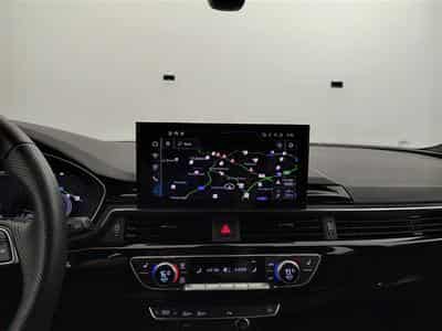 Audi A4 Avant 35 TFSI S-Tronic S-line Compétition (2024) - Photo 11