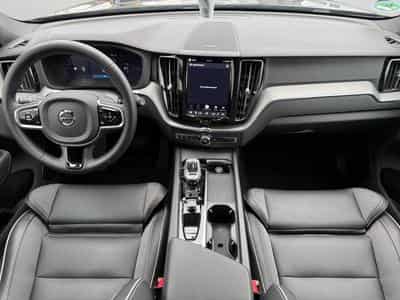 Volvo XC60 T8 Plus Dark / Hybride FOUR-C 21\' KIT HIVER INCLUS (2025) - Photo 3