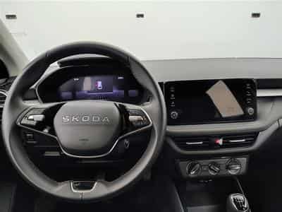 Skoda Fabia 1.0 TSI 95cv Selection CARPLAY / FULL LED / PDC AR / JA 15" (2025) - Photo 9
