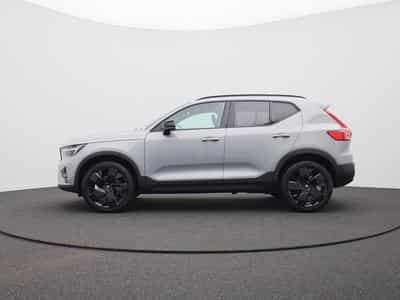 Volvo XC40 Black Edition Plus B4 (2026) - Photo 2