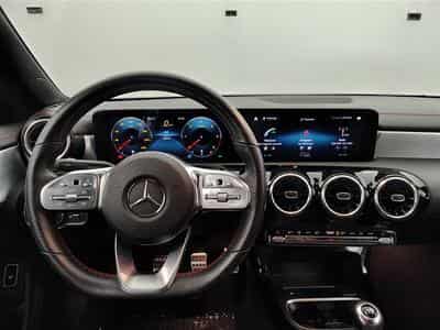 Mercedes CLA 180 180d Pack AMG *NAVI/FULL LED/CUIR PARTIEL/CAMERA/PDC/JA18* (2021) - Photo 9