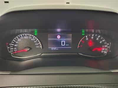 Peugeot 2008 1.2 Turbo 100Cv Navi / Led / PDC (2024) - Photo 10