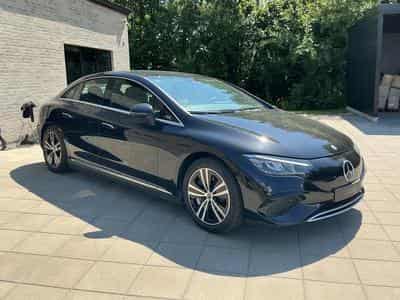 Mercedes EQE 300 Standard (2023) - Photo 2