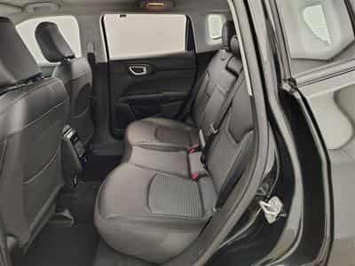 Jeep Compass 1.5 Turbo MHEV Altitude DCT S-CUIR / CARPLAY / CAMERA (2025) - Photo 13