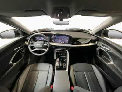 Audi Q5 TDI+Quattro+S-Tronic+P.Business+AHK (2025) - Photo 2