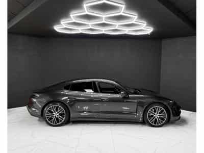 Porsche Taycan Performance Batterie / Sport Chrono / Pano / Dual Screen (2023) - Photo 6