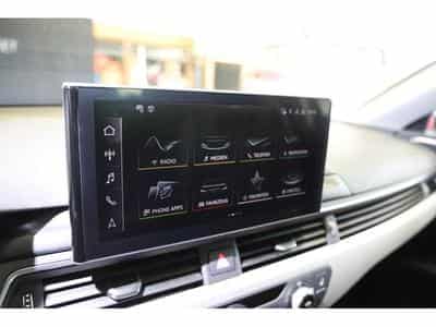 Audi A4 Avant (2024) - Photo 5