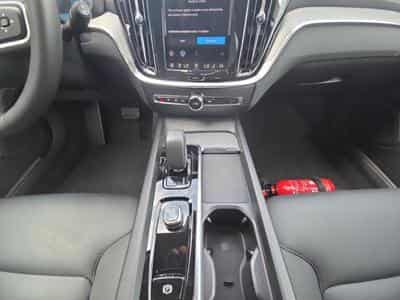 Volvo V60 B4 Core / Essence (2025) - Photo 11