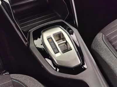 Peugeot 208 1.2i PureTech 100Cv EAT8 Style NAVI / FULL LED / PDC (2023) - Photo 12