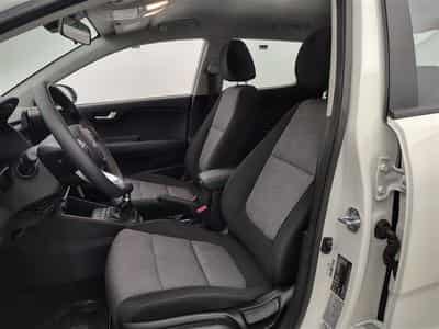 Kia Stonic 1.2i 84Cv Urban Edition NAVI / CARPLAY / CAMERA / ALU (2025) - Photo 7