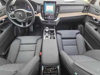 Volvo XC90 T8 Plus Dark Auto / Essence (2025) - Photo 10