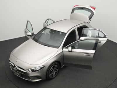 Mercedes A 250 e (2020) - Photo 12