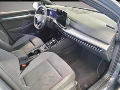 VW Golf (2024) - Photo 3
