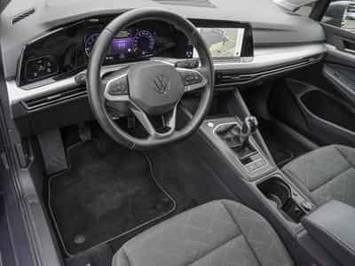 VW Golf (2024) - Photo 7