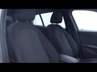 BMW 118 i 136cv Hatch Steptronic Advantage (2023) - Photo 12