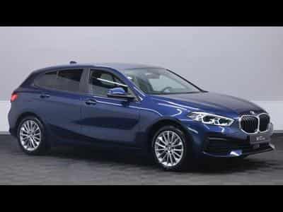 BMW 116 i steptronic hatch Advantage (2024) - Photo 3