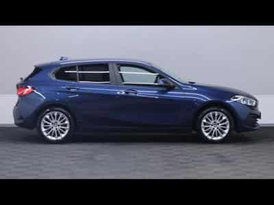 BMW 116 i steptronic hatch Advantage (2024) - Photo 4