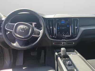 Volvo XC60 Core (2022) - Photo 10