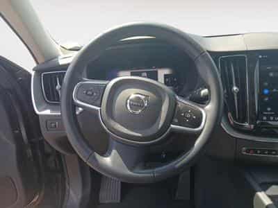 Volvo XC60 Core (2022) - Photo 12