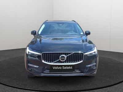 Volvo XC60 Core (2022) - Photo 8