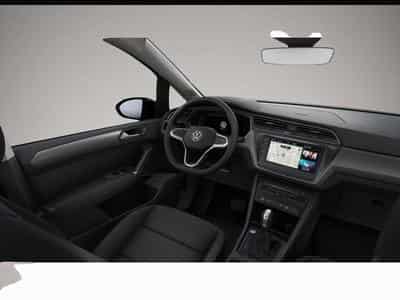 VW Touran (2025) - Photo 4