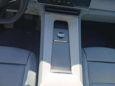 Polestar 4 Dual Motor Performance / Electrique (2024) - Photo 9