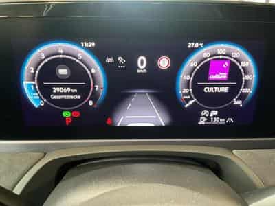 VW Passat R-Line+DSG+4M+IQ-Drive+Pano+Soundsystem+AHK (2024) - Photo 11