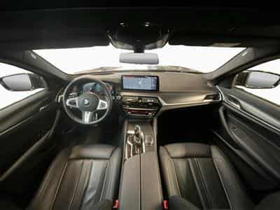 BMW 520 Xdrive+M-Sport+AT+BlackStyle+Panorama (2024) - Photo 2