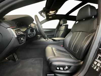 BMW 520 Xdrive+M-Sport+AT+BlackStyle+Panorama (2024) - Photo 9