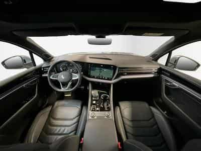 VW Touareg R-Line+V6+Aut.+4M+Pano+360 (2025) - Photo 2