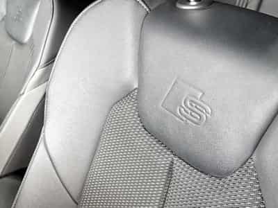 Audi A1 Sportback 40 TFSI S-Line (2019) - Photo 8