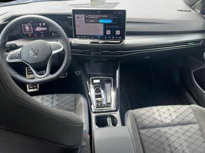 VW Golf (2025) - Photo 7