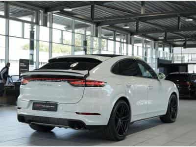 Porsche Cayenne Turbo *21*Chrono*Pano*HUD*Matrix*Memory (2019) - Photo 5