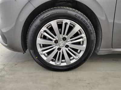 Peugeot 208 1.2i PureTech Signature S&S (EU6.2) N°299 (2019) - Photo 6