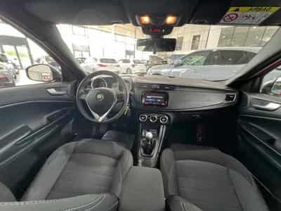 Alfa-Romeo Giulietta 1.4 SPORT 120 , 1HAND, CARPLAY, CAMERA, LED, GARANTIE (2019) - Photo 8
