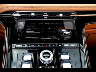 Aston-Martin DB12 VOLANTE 4.0 V8 680 CH - SPIRIT SILVER METALLIC - FULL PPF (2024) - Photo 13