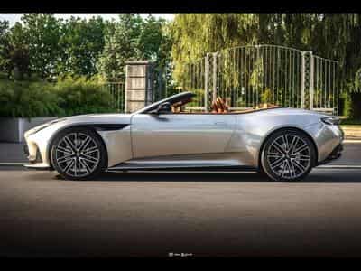 Aston-Martin DB12 VOLANTE 4.0 V8 680 CH - SPIRIT SILVER METALLIC - FULL PPF (2024) - Photo 2