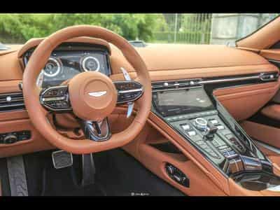 Aston-Martin DB12 VOLANTE 4.0 V8 680 CH - SPIRIT SILVER METALLIC - FULL PPF (2024) - Photo 9