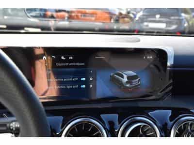 Mercedes A 200 d AMG Line 8G-DCT REGUL GPS CAM PARK APPLE CARPLAY NEUVE (2025) - Photo 13