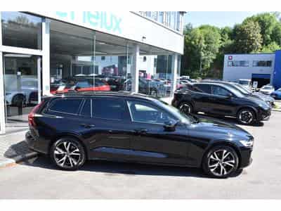 Volvo V60 2.0 B4 Plus Dark Geartronic PANO CUIR MEMO CAM360 HARMAN 1°M (2025) - Photo 3