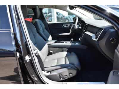 Volvo V60 2.0 B4 Plus Dark Geartronic PANO CUIR MEMO CAM360 HARMAN 1°M (2025) - Photo 7