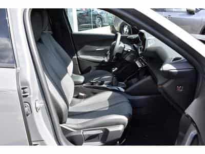 Peugeot 2008 1.2 PureTech Allure ACC GPS LANE SIDE REGUL CAM 360 1° MAIN (2025) - Photo 7
