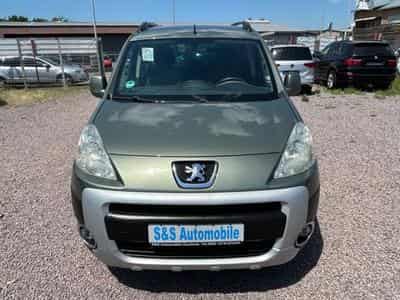 Peugeot Partner Partner Tepee Outdoor 1.6 *Klima*Euro5* (2011) - Photo 2