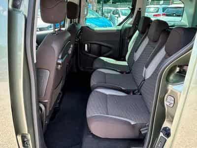 Peugeot Partner Partner Tepee Outdoor 1.6 *Klima*Euro5* (2011) - Photo 8