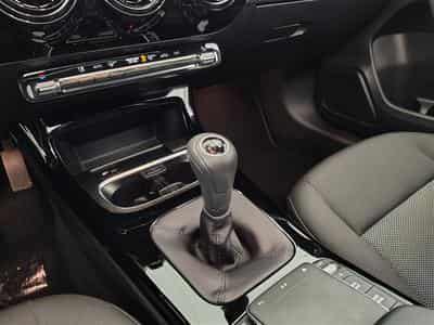 Mercedes A 180 A 180 Business solution NAVI/FULL LED/TO PANO/JA (2022) - Photo 10