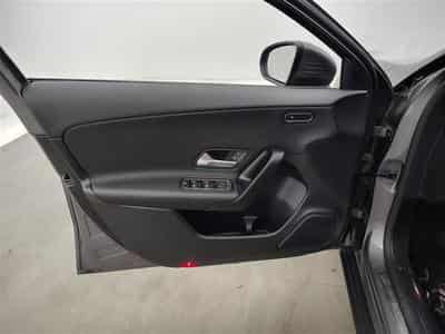 Mercedes A 180 A 180 Business solution NAVI/FULL LED/TO PANO/JA (2022) - Photo 15