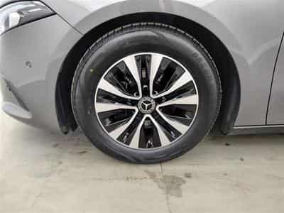 Mercedes A 180 A 180 Business solution NAVI/FULL LED/TO PANO/JA (2022) - Photo 5